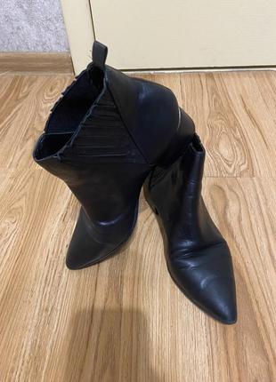 Ботильйони guess