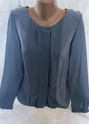Нежная голубая блуза