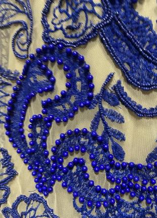 Шикарное платье премиум бежево сетка синее вышивка камни бисер бусины4 фото