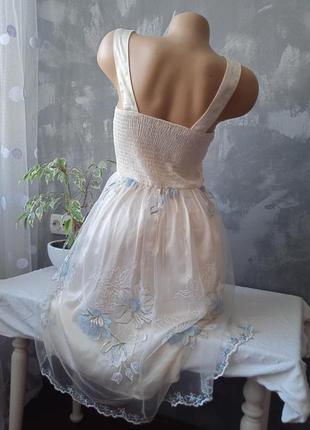 Очень красивое платье 👗 с вышивкой 🌸6 фото