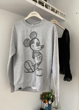 Серый свитшот disney