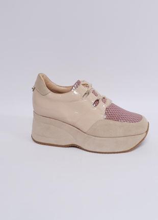 Кросівки  фірми kelton італія р.37