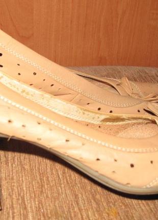 Рижі класичні туфлі шкіра sarah karen р40