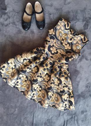 Святкова сукня для дівчинки  7-8 років