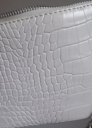 Стильная сумка на плечо эко кожа под крокодила с цепочкой5 фото