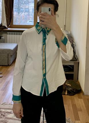 Белая блуза- рубашка