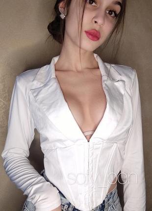 Блуза с имитацией корсета