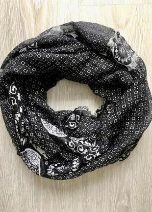 Шарф хомут демісезонний чорний