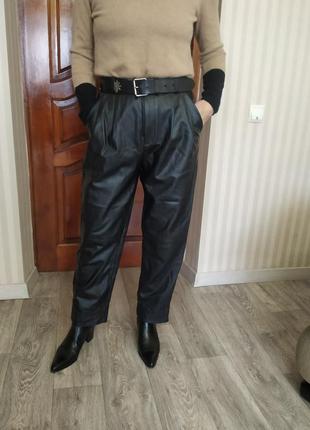 Брюки из кожзама