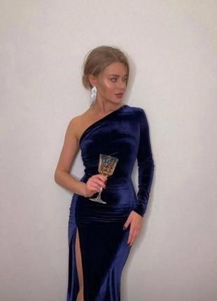 Вечірня сукня