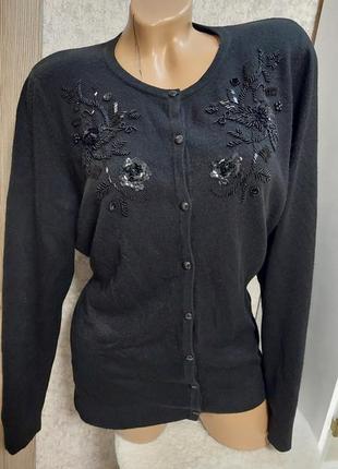 Кофтинка на ґудзиках