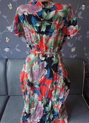 Красивое женское платье в цветы размер 48/504 фото