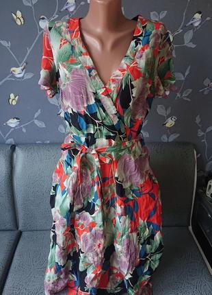 Красивое женское платье в цветы размер 48/507 фото