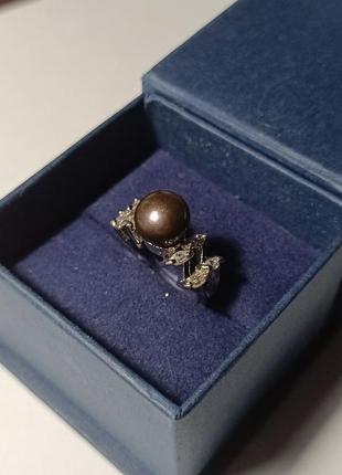 Серебряное кольцо с чёрной жемчужиной.2 фото