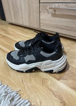 Кроссовки 👟 женские bershka стильные классные красивые