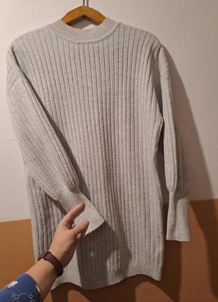 Стильний теплий мягкий светр