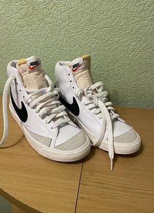 Кросівки nike blazer mid 77 vintage white