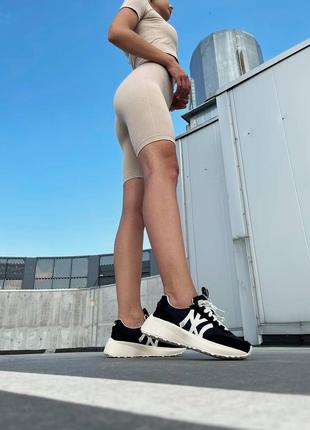 Жіночі кросівки new york yankees black white6 фото