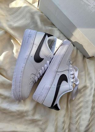 Жіночі кросівки nike air force 1 white black logo / smb