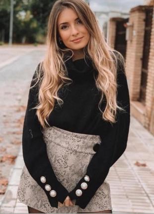 Светр оверсайз  з гольфом zara