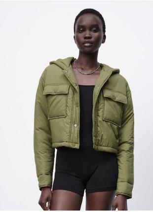 Куртка-ветровка женская zara  с капюшоном
