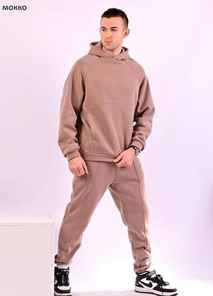 Зимовий чоловічий костюм