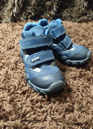 Демісезонн дитячі чобітки і спортивні черевики детские демисезонные ботинки