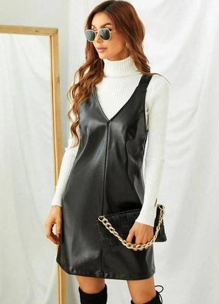 Сарафан из эко кожи базовый черный однотонный короткий стильный