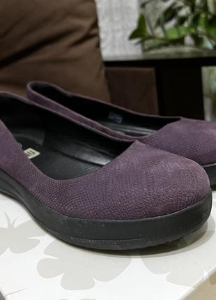 Туфлі-мокасини від fitflop