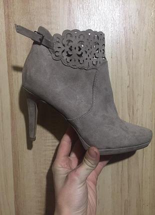 Черевички деммі