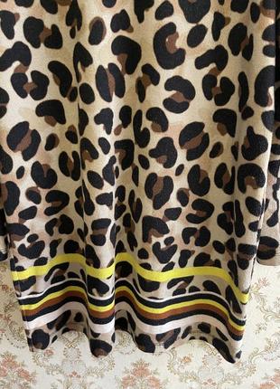 Теплое леопардовое платье