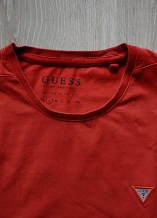 Футболка женская guess размер s, состояние отличное.3 фото