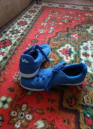Кроссовки синие