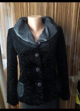Шикарный брендовый чёрный каракулевый пиджак жакет rinascimento7 фото
