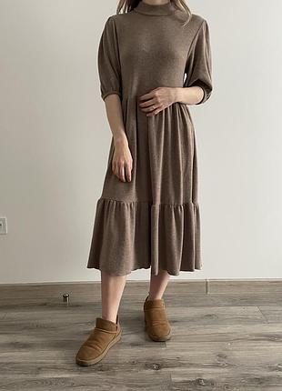 Zara плаття міді