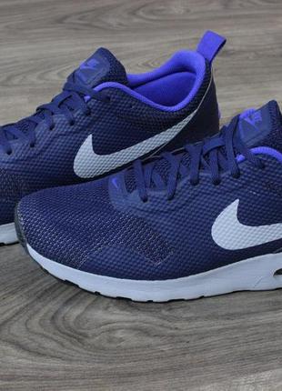 nike tavas 46