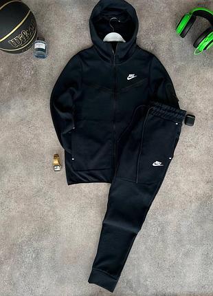 Чоловічий костюм nike