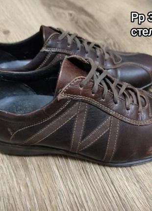 Туфлі жіночі шкіряні на шнурівці