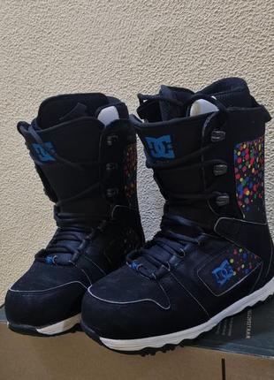 Продам взуття для сноуборду dc shoes 35-36 розмір / сноубордичні боти