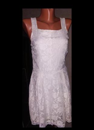Белое платье кружевное