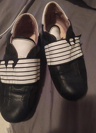 Кросівки шкіра