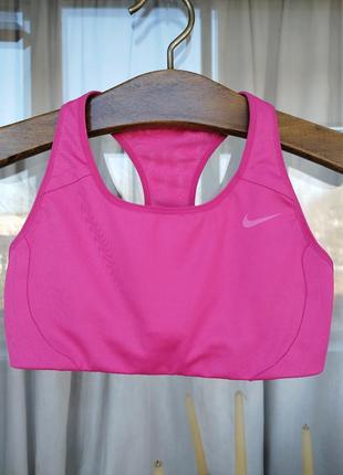 Спортивный топ nike