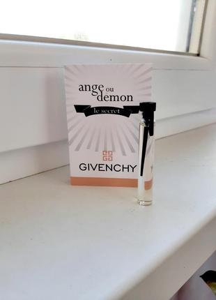 Givenchy ange ou demon le secret💥оригинал миниатюра пробник mini 5 мл книжка игла8 фото