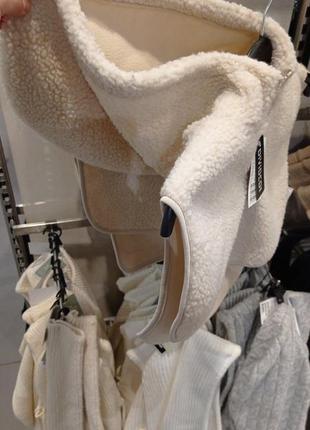 Манішка шарф капюшон h&m з м'якої штучної овчини1 фото