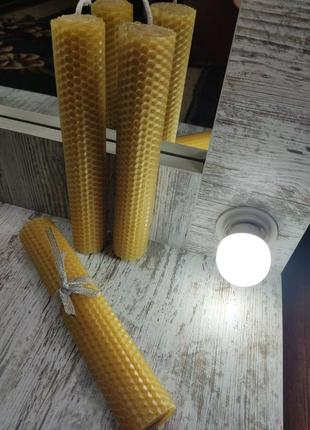 Свічка з бджолиного воску4 фото