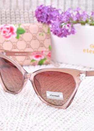Фирменные солнцезащитные  очки   кошечки eternal et3055 с камнями1 фото