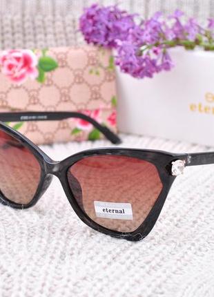 Фирменные солнцезащитные  очки   кошечки eternal et3055 с камнями лео1 фото