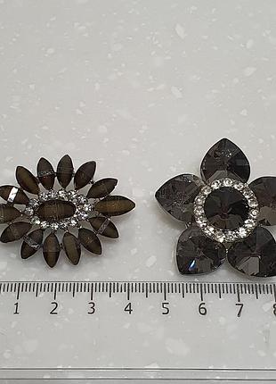 Брошь swarovski 4