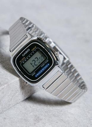 Часы casio