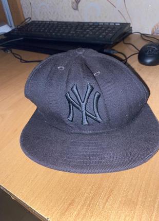 Бейсболочка оригиналіна досить файна